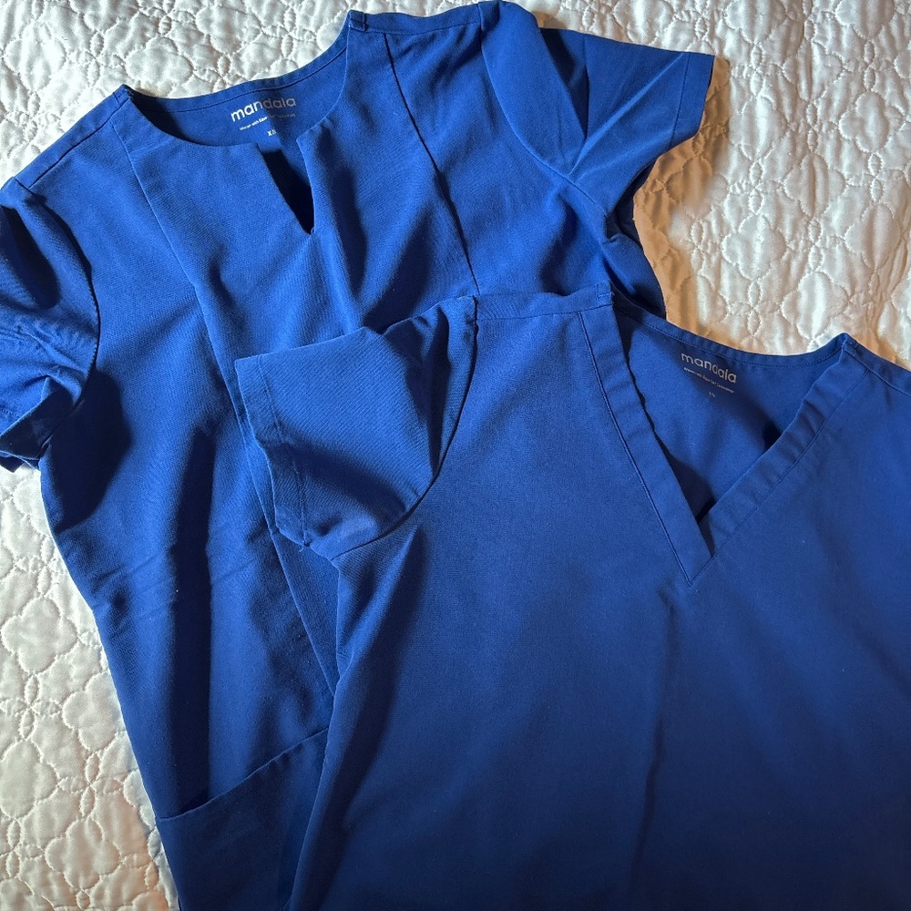 Set of 2 Mandala XS Women’s Galaxy Blue Scrub Tops